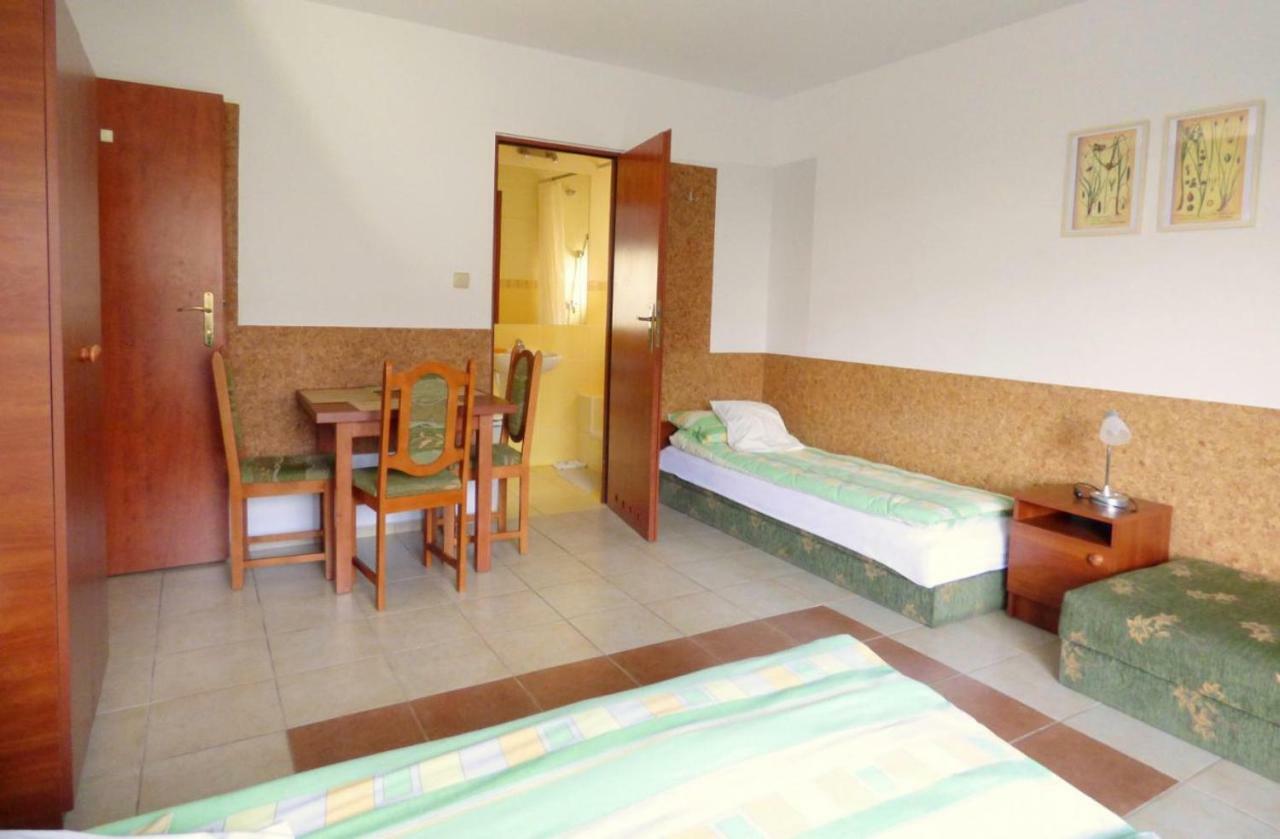 Habitación en casa particular Reda