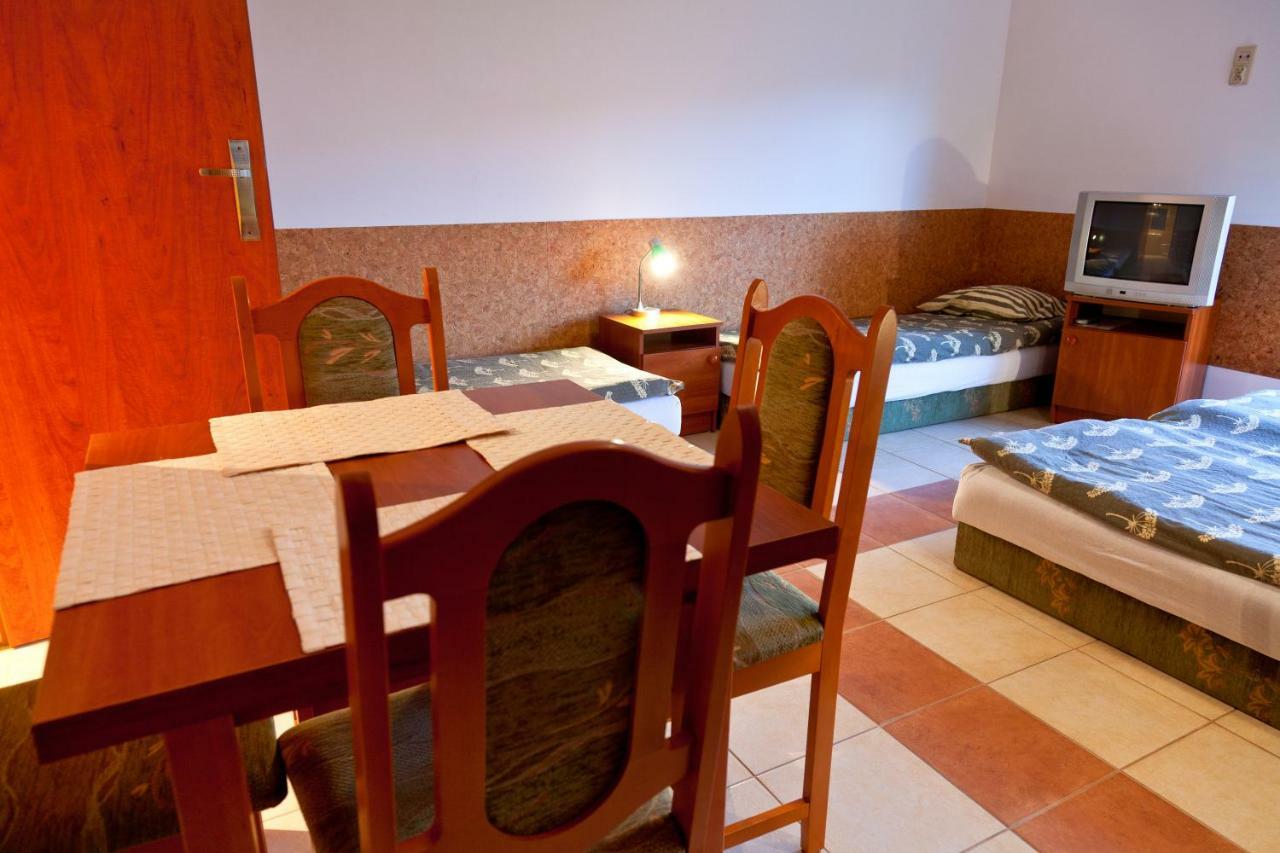 Habitación en casa particular Reda *